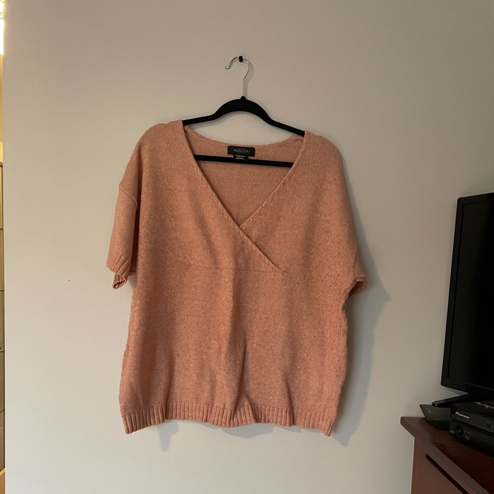 Pink short sleeve sweater